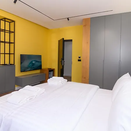 Apartment Adore